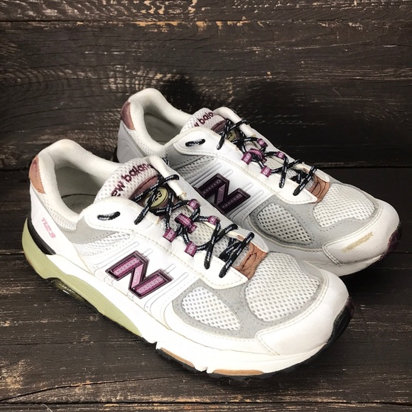 New Balance Shoes - New Balance 1123 Rollbar GR Walking Shoes Size 9
